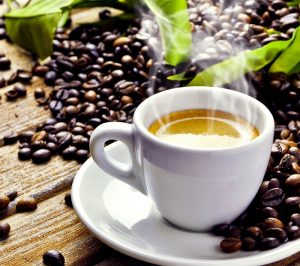 Kvalitná káva s obsahom kofeínu